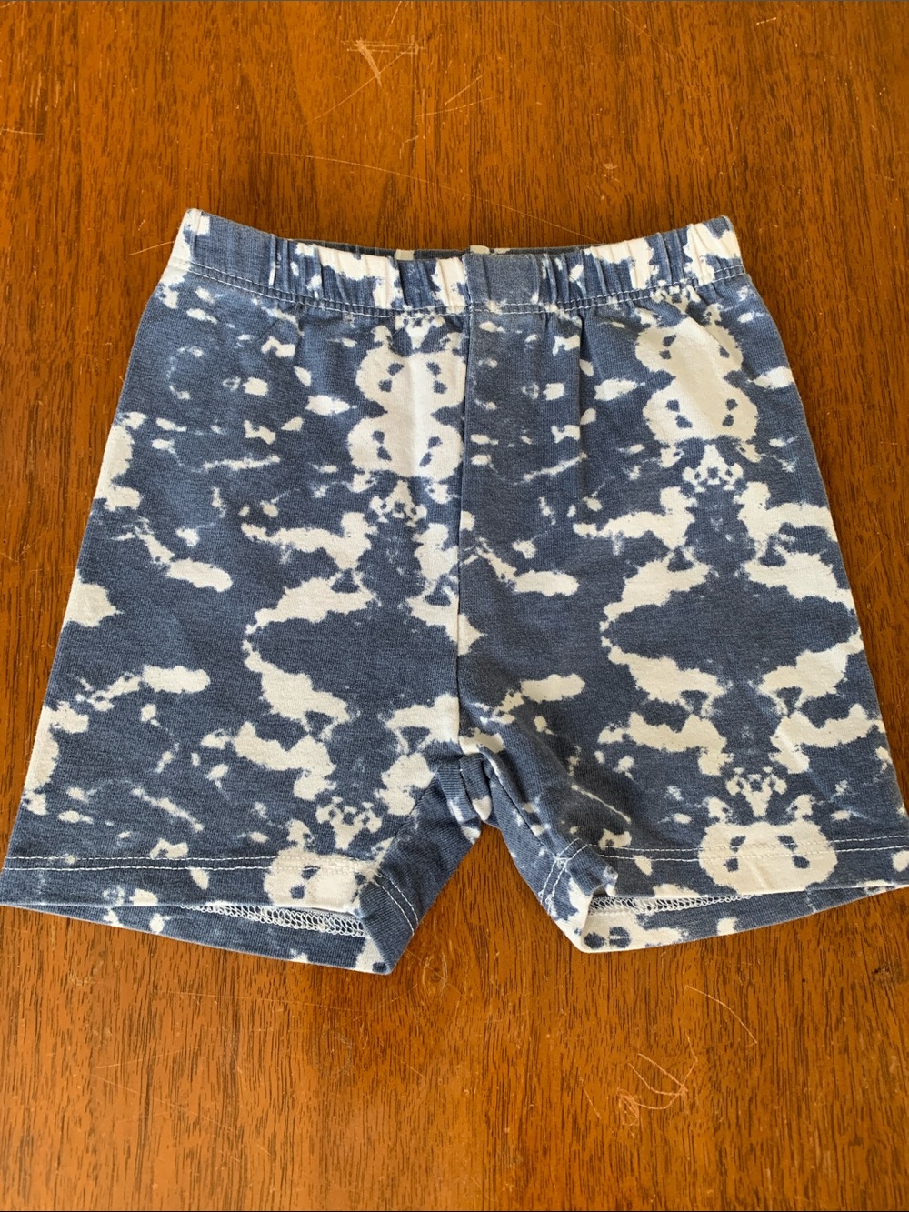 🍓3/$10 Monkey Bars Blue Tie-Dye Bicycle Shorts size 12m